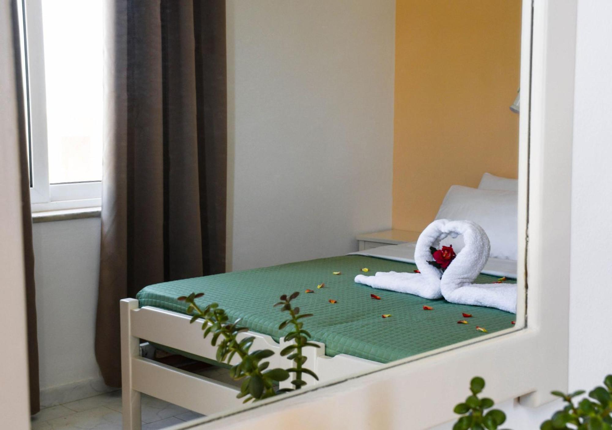 Litinas Apartments With Pool Agia Marina Exterior foto