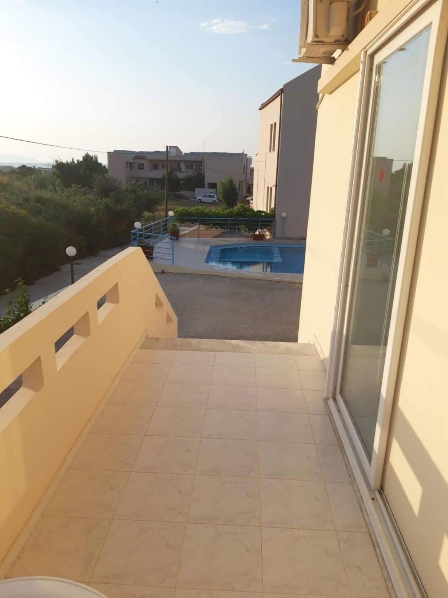 Litinas Apartments With Pool Agia Marina Exterior foto