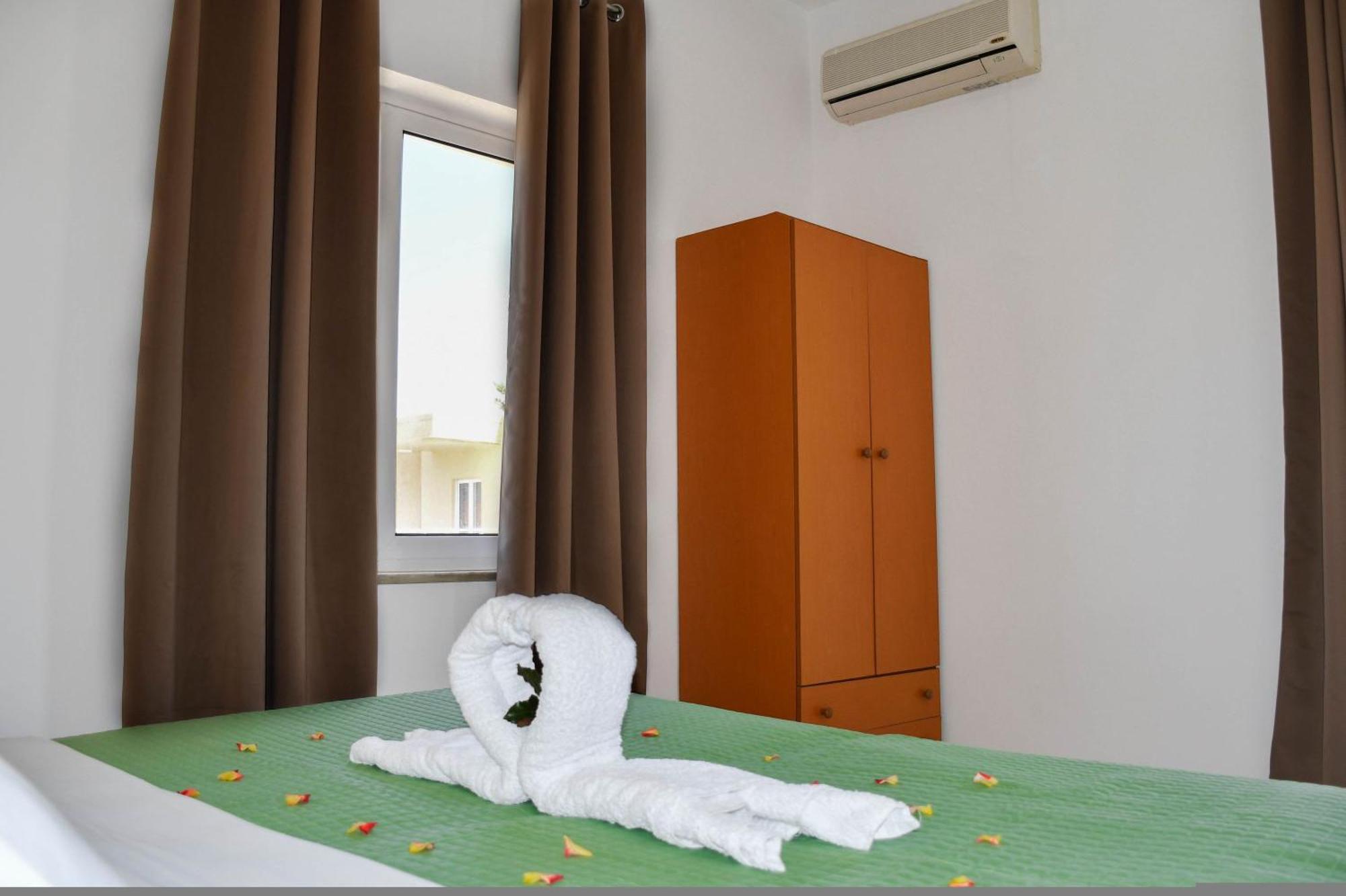 Litinas Apartments With Pool Agia Marina Exterior foto